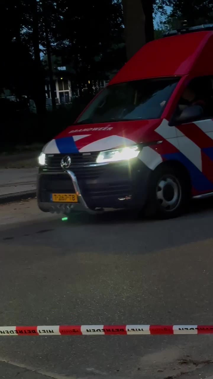 Explosion Heard as Large Fire Erupts on Radioweg in Amsterdam-Oost